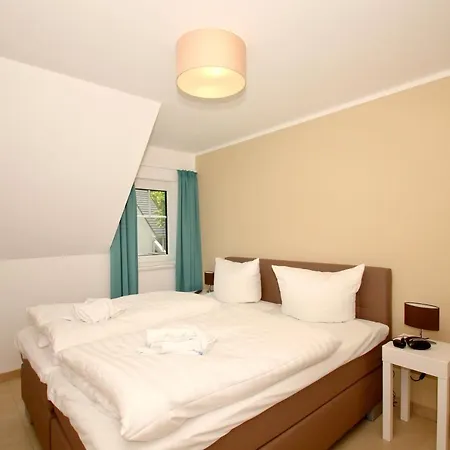 Rex Rugia 10-7 Mit Gratis Sauna- Und Schwimmbadnutzung Im Ahoi Sellin *