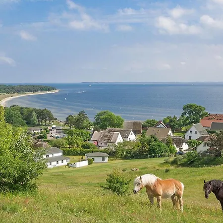 Strandnahe Rex Rugia: Balkon & Ahoi Erlebnisbad Apartment Lobbe